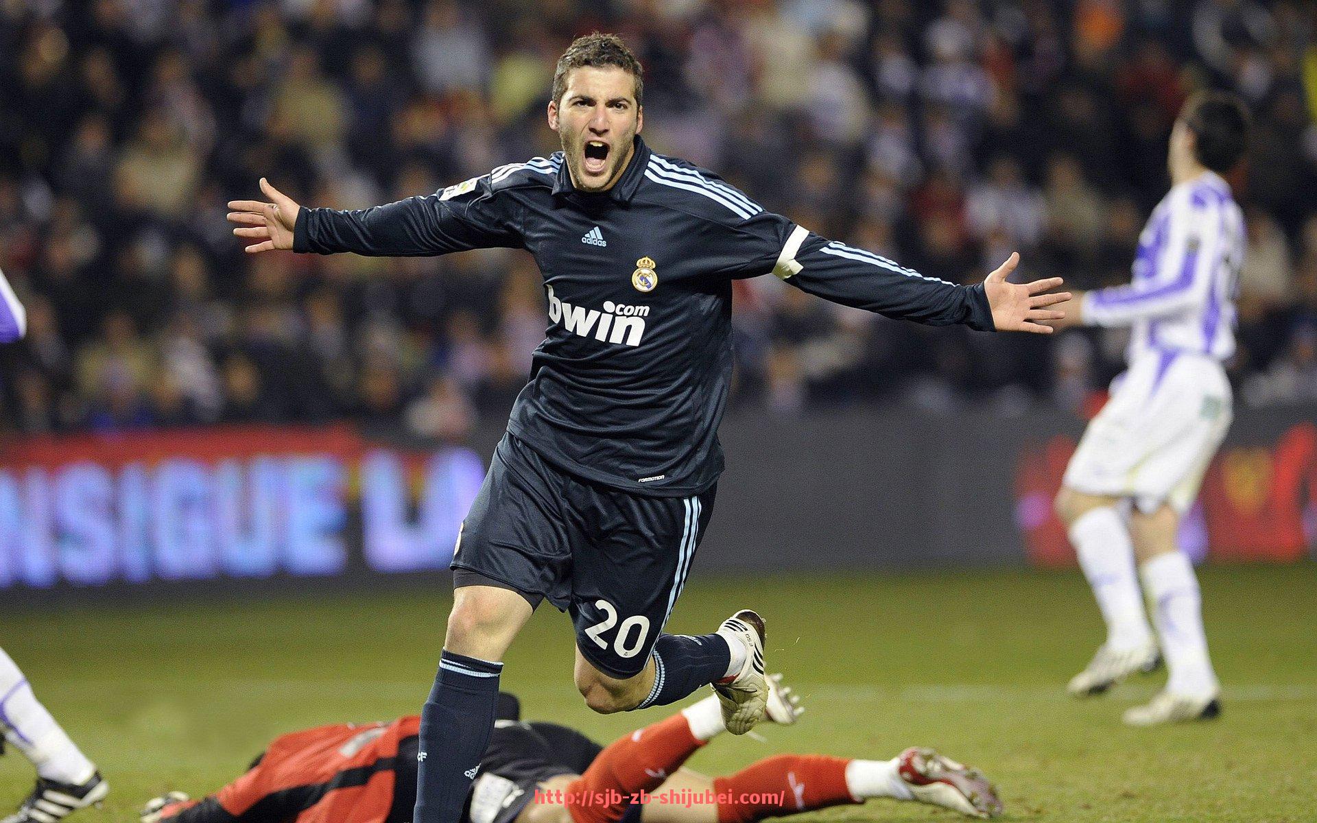 世俱杯直播-世俱杯球衣袖口多种剪裁类型在不同体型球员中的适配性分类